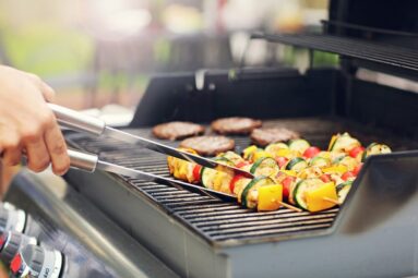 Vinkit turvalliseen grillaukseen taloyhtiössä